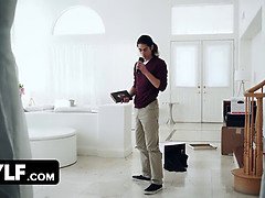 デカチン, 着衣女と全裸男, 顔面騎乗, フォアサム, なめる, 淫乱熟女, 自然山雀, オージー