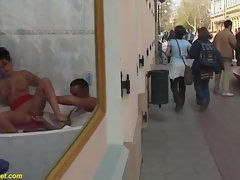 Corridas, Extremo, Corridas faciales, Penetracion con dedos, Sexo duro, Público, Realidad, Voyeur