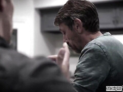 18 jaar, Anaal, Pijpbeurt, Lul, Dubbele penetratie, Handbeurt, Ruw, Tieten likken