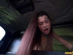 Morena, Checa, Corridas faciales, Al aire libre, Perforación, Flaco, Tatuaje, Hilo dental