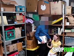 ブロンド, 捕まる, チン, 顔射, 小柄, ガリガリ, ティーン, オッパイの