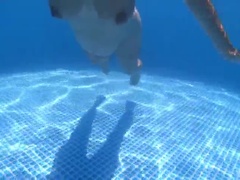 Gros seins, Blonde, Tir de sperme, De plein air, Piscine, Enceinte