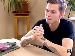 18 jahre, Faustfick, Spiele, Küche, Muschi, Russisch, Sich ausziehen, Jungendliche (18+)