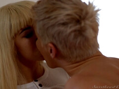 Pies, Fetiche, Jeans, Lesbiana, Masturbación, Madres para coger, Coño, Chorro