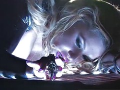 Gros seins, Blonde, Fétiche, Mère que j'aimerais baiser, Actrice du porno, Fumer