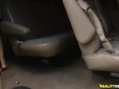 Enthousiasteling, Anaal, Kont, Blond, Pijpbeurt, Auto, Likken, Moeder die ik wil neuken