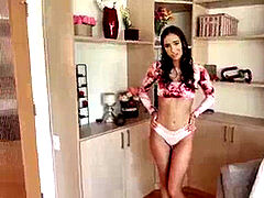 Fingern, Latina, Milf, Mutti, Muschi, Rasiert, Stiefmutter, Taboo