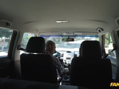 Grosser arsch, Grosse titten, Braunhaarige, Aufs gesicht abspritzen, Hd, Pov, Flotter dreier