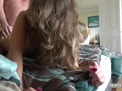 Pijpbeurt, Bruinharig, Sperma in gezicht, Natuurlijke tieten, Klein, Gezichtspunt, Kut duiken, Tieten likken