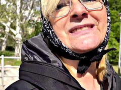 In den arsch, Blondine, Pummelig, Spermaladung, Hardcore, Hd, Reif, Pov