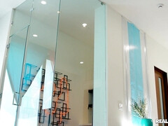 アジア人, 浴室, デカパイ, ビキニ, 茶髪の, キス, レズビアン, ピアス