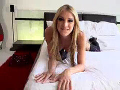 Anaal, Pijpbeurt, Vingeren, Vuisten, Gapende, Tatoeage