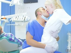 Kont, Kont, Lieveling, Europees, Kut duiken, Tatoeage, Tieten likken, Uniformpje