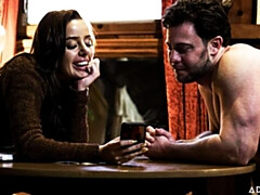 Grosser arsch, Grosser schwanz, Blasen, Braunhaarige, Hundestellung, Dürr, Jungendliche (18+), Titten