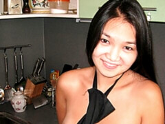 Asiatisch, Blasen, Hundestellung, Küche, Pov, Rasiert, Jungendliche (18+), Titten