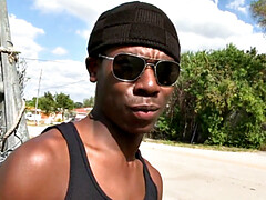 素人, イマラチオ, チン, ゲイ, 異人種間, なめる, 靴下, タトゥー