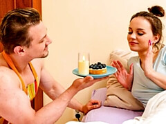 Culo grande, Tetas grandes, Morena, Penetracion con dedos, Besar, Lamidas, Madres para coger, Estriptis