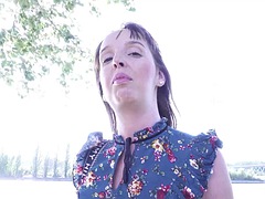 Enthousiasteling, Kont, Gevangen, Sperma in gezicht, Rijpe lesbienne, Moeder die ik wil neuken, Buiten, Openbaar