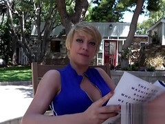 Gros seins, Blonde, Sucer une bite, Classique, Mère que j'aimerais baiser, Mamelons, Orgasme, Pov