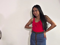 Leie, Asiatisch, Blasen, Braunhaarige, Handjob, Hardcore, Indonesisch, Milf