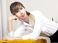 18 años, Amateur, Penetracion con dedos, Pequeña, Flaco, Solo, Estriptis, Adolescente