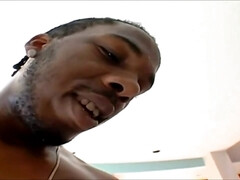 Gros cul, Noire, Plantureuse, Gorge profonde, En levrette, Hard, Maman, Actrice du porno