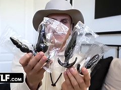 In den arsch, Grosser arsch, Grosse titten, Besamung, Hd, Pov, Rau, Spielzeuge