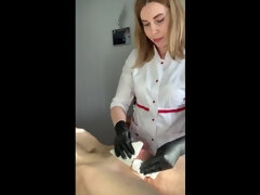 Одетые девушки голые парни, Доктор, Европейки, Милф, Оргазм, Русские, Вибратор, Вебкамера