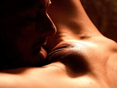 Gros cul, Grosse bite, Gros seins, Sucer une bite, Brunette brune, En levrette, Mère que j'aimerais baiser