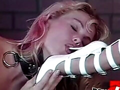 In den arsch, Arsch, Blondine, Fesselspiele, Lesbisch, Retro, Hintern versohlen, Vintage