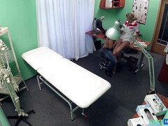 素人, 顔射, 手コキする, なめる, 看護婦, オマンコ, ユニフォーム, のぞき