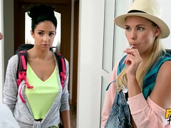 Kont, Hondjeshouding, Gezichtzitten, Hakken, Masturbatie, Naakt, Kut duiken, Trio