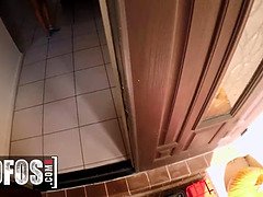 デカパイ, フェラチオ, 茶髪の, Hd, 小柄, 叫ぶ, 剃毛, ティーン