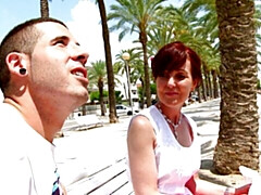 Gros cul, Grosse bite, Sucer une bite, En levrette, Mère que j'aimerais baiser, De plein air, Rousse roux