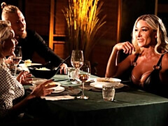 Chambre à dormir, Gros cul, Grosse bite, Gros seins, Noire, En levrette, 2 femmes 1 homme, Mère que j'aimerais baiser