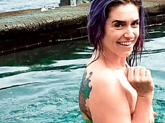 Мастурбация, Милф, На природе, Соло, Тату, Сиськи, Игрушки, Влажная