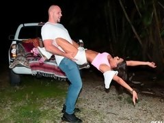 お尻, デカパイ, 車, バック, 黒人, 毛深い, 手コキする, オッパイの