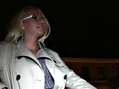 ブロンド, フェラチオ, チン, 眼鏡, 手コキする, オマンコ, ストッキング, タトゥー