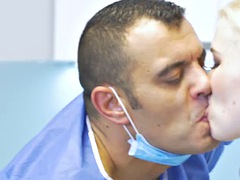 Verga grande, Adolescente