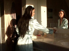 Nana, Brunette brune, Gode, Hd, Orgasme, Maigrichonne, Adolescente, Jouets