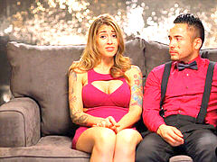 jaw-dropping inexperienced couple gets a blondie for their threesome night