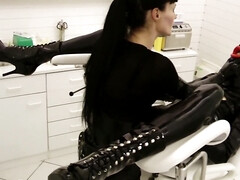 緊縛, 手コキする