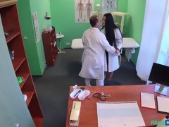 Amateur, Sucer une bite, Médecin, En levrette, Branlette thaïlandaise, Léchez, Infirmière, Bureau