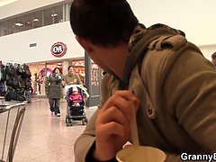 Blasen, Geile alte tussi, Oma, Hardcore, Lecken, Reif, Milf, Dürr