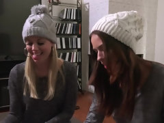 Красотки, Большие сиськи, Минет, Брюнетки, Семяизвержение, Хд, Лизание, Натуральные сиськи