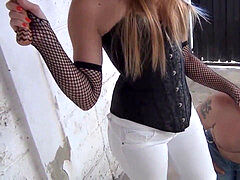 フェムドム, スパンキング