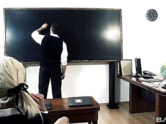 Gros cul, Grosse bite, Gros seins, En levrette, Seins naturels, Élève, Adolescente, Nénés