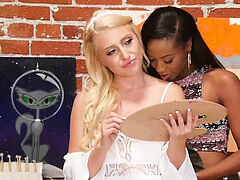 Lesbienne, Masturbation, Jouets