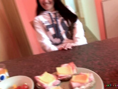 Британки, Брюнетки, Чешки, Подружка, На кухне, Лесбиянка, Лизание, Киски