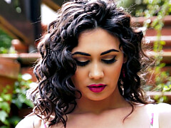 Gros seins, Brunette brune, Hd, Indienne, Public, Solo